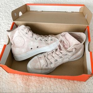 RARE Light Pink Converse